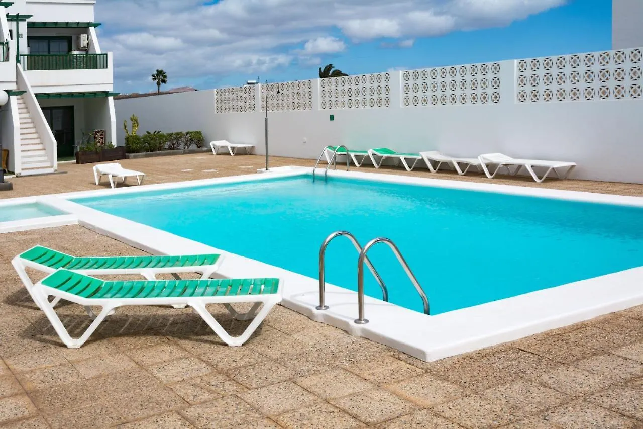 Apartamento Cruz Apartment Puerto del Carmen  0*, Puerto del Carmen (Lanzarote) Spain